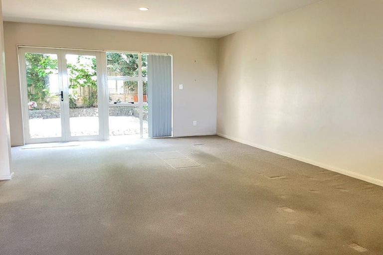 Photo of property in 11/57 Gladstone Road, Northcote, Auckland, 0627