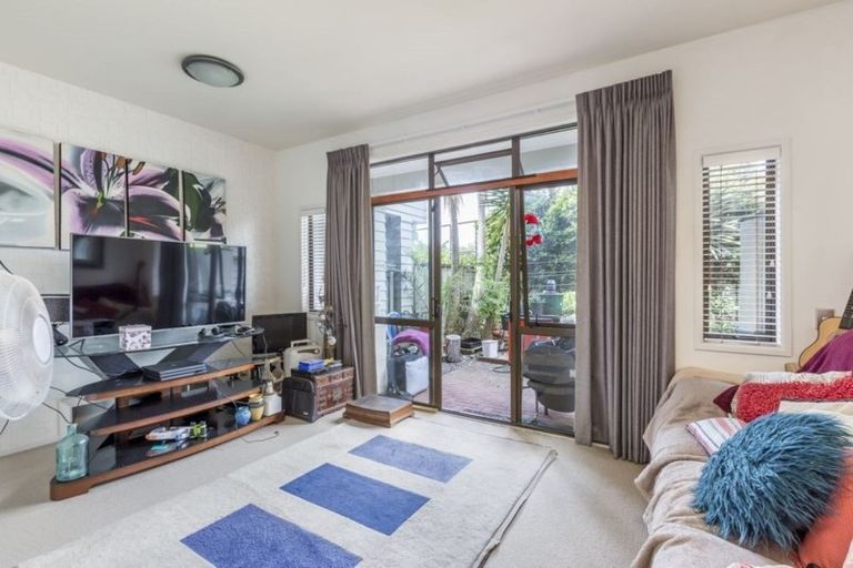 Photo of property in The Grange, 39/92 Bush Road, Albany, Auckland, 0632