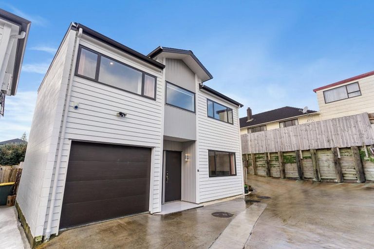 Photo of property in 86a Kelman Road, Kelston, Auckland, 0602