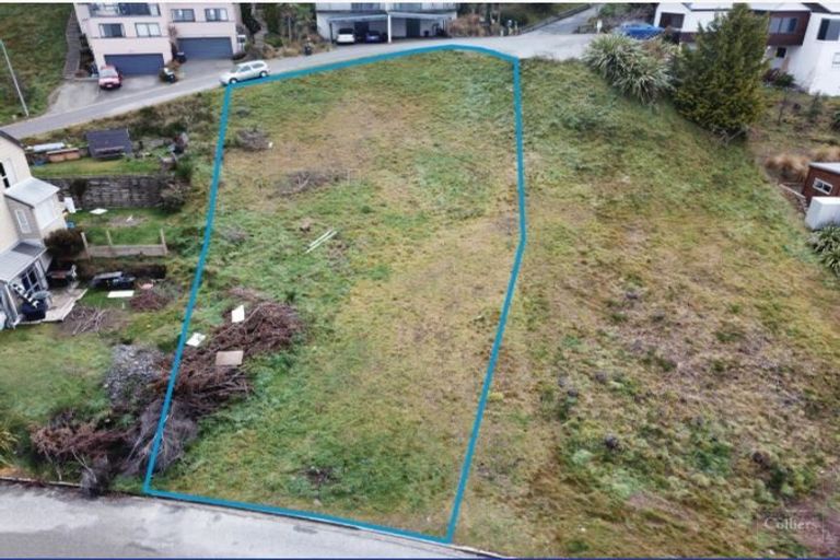 Photo of property in 133 Wynyard Crescent, Fernhill, Queenstown, 9300