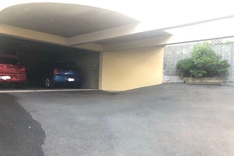 Photo of property in 3/60 Pirie Street, Mount Victoria, Wellington, 6011