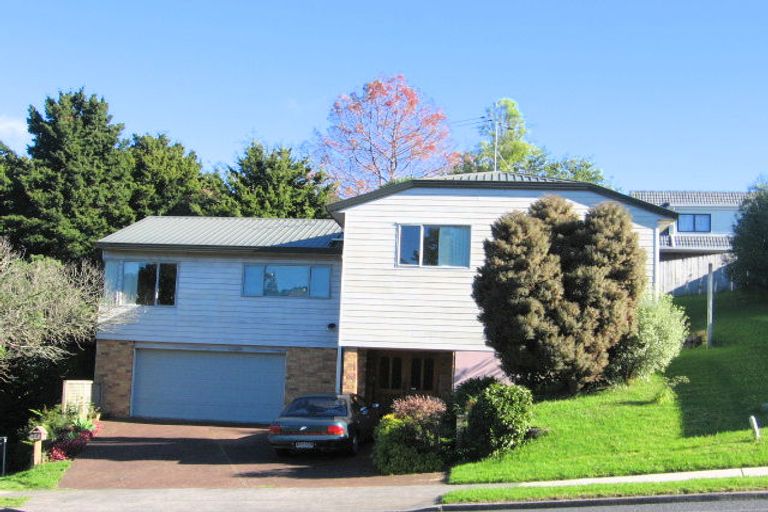 Photo of property in 1/17 Everglade Drive, Goodwood Heights, Auckland, 2105