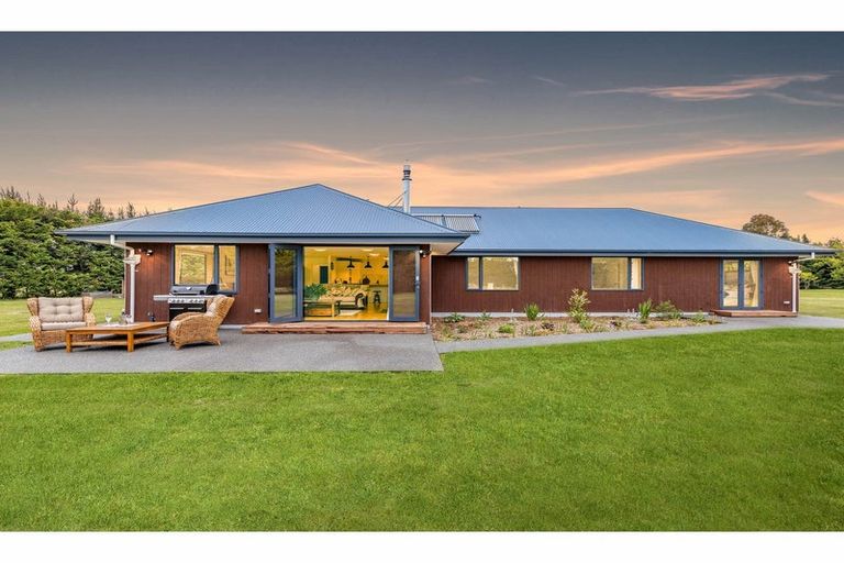 Photo of property in 2259 South Eyre Road, Eyrewell, Rangiora, 7476