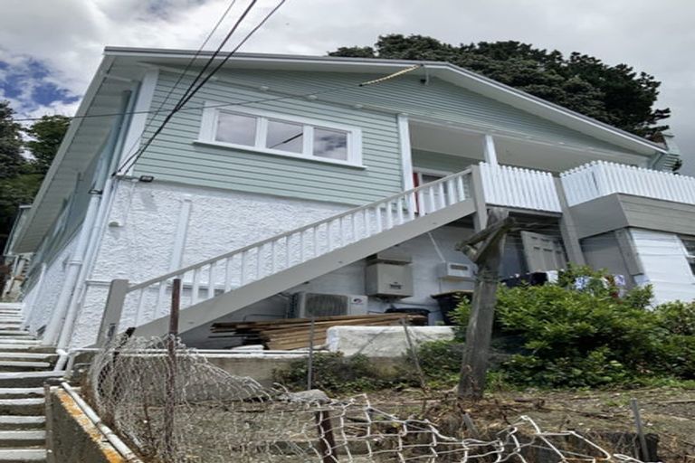 Photo of property in 145a Aro Street, Aro Valley, Wellington, 6021