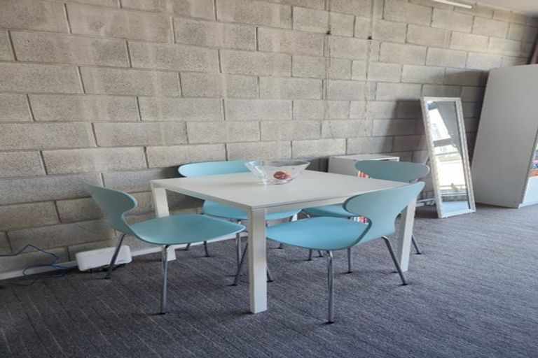 Photo of property in 1/143g Carlton Gore Road, Newmarket, Auckland, 1023