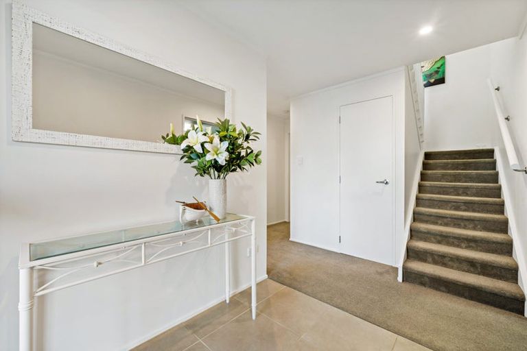 Photo of property in 86 Hebron Road, Waiake, Auckland, 0630