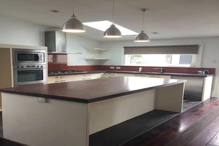 Photo of property in 92 Warrington Street, Mairehau, Christchurch, 8013