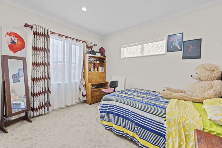 Photo of property in 57 Pitt Avenue, Clendon Park, Auckland, 2103