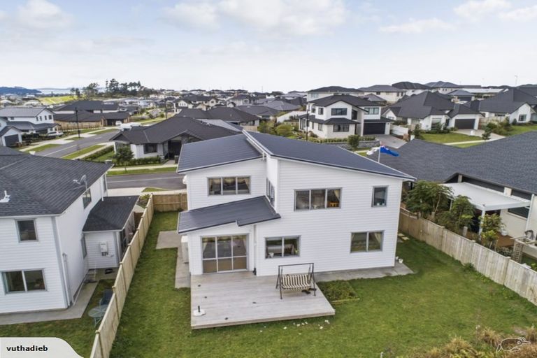 Photo of property in 20 Kingfisher Road, Silverdale, 0932