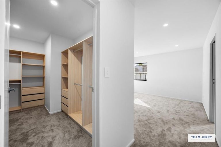 Photo of property in 339c Bucklands Beach Road, Bucklands Beach, Auckland, 2012