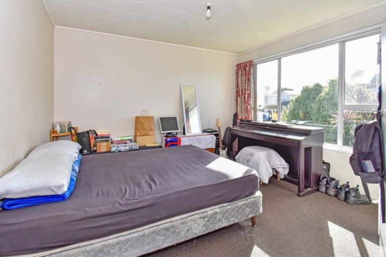 Photo of property in 49 Dagenham Street, Manurewa, Auckland, 2102