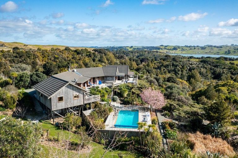 Photo of property in 158 Rangiora Road, Kaiwaka, 0573