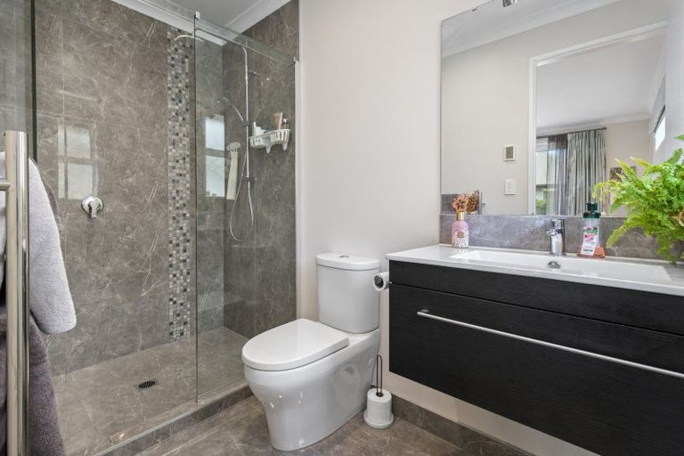 Photo of property in 15 Lydiard Place, Beachlands, Auckland, 2018