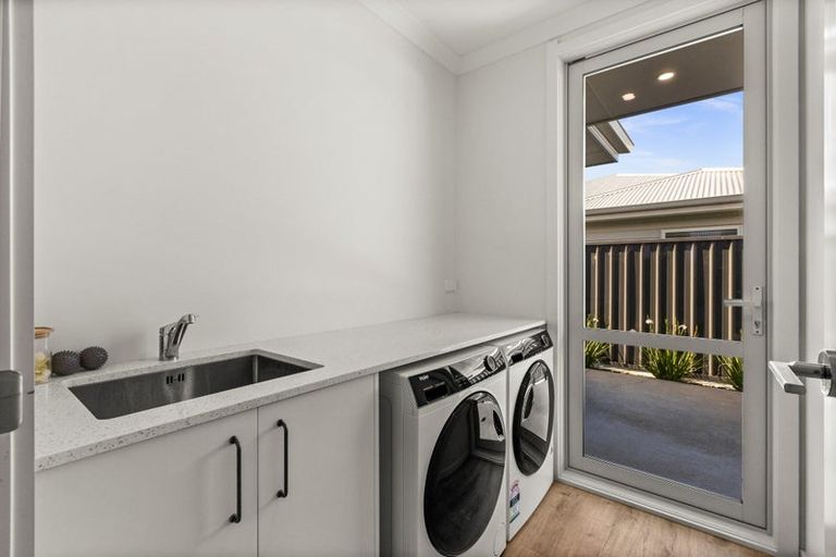 Photo of property in 53 Wai Whatu Street, Meeanee, Napier, 4110