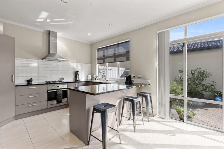 Photo of property in 119 Baverstock Road, Flat Bush, Auckland, 2016