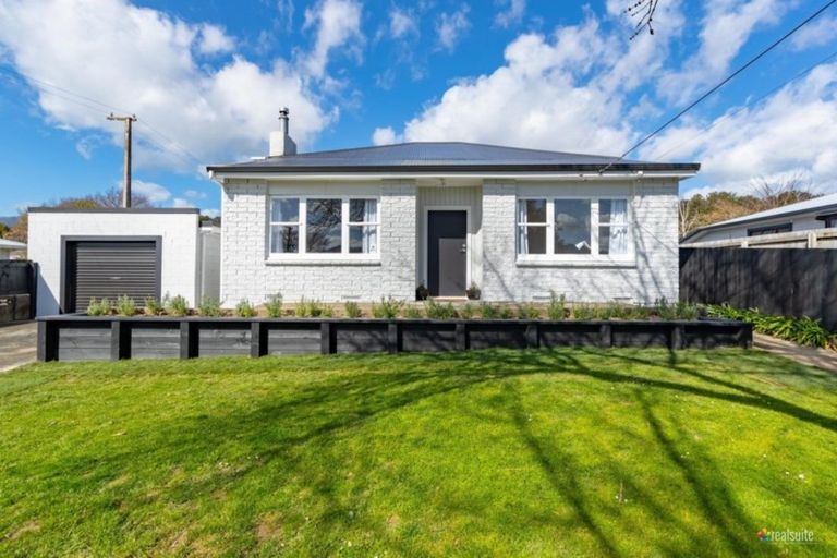 Photo of property in 43 Seddon Street, Wallaceville, Upper Hutt, 5018