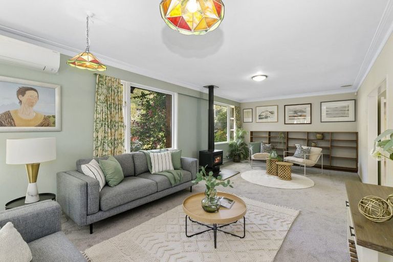 Photo of property in 343 Riverside Drive, Fairfield, Lower Hutt, 5011