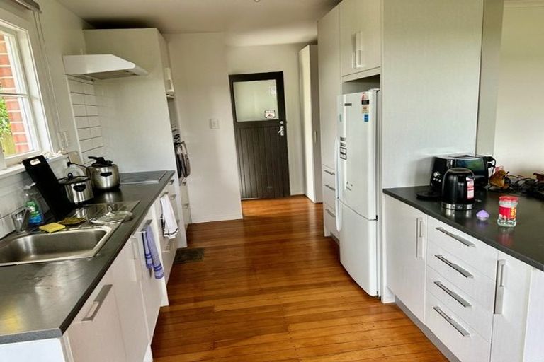 Photo of property in 33 Arthur Street, Upper Riccarton, Christchurch, 8041