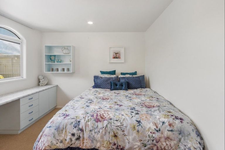 Photo of property in 14 Charles Street, Westshore, Napier, 4110