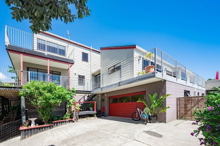 Photo of property in 40 Hicks Crescent, Waikanae Beach, Waikanae, 5036