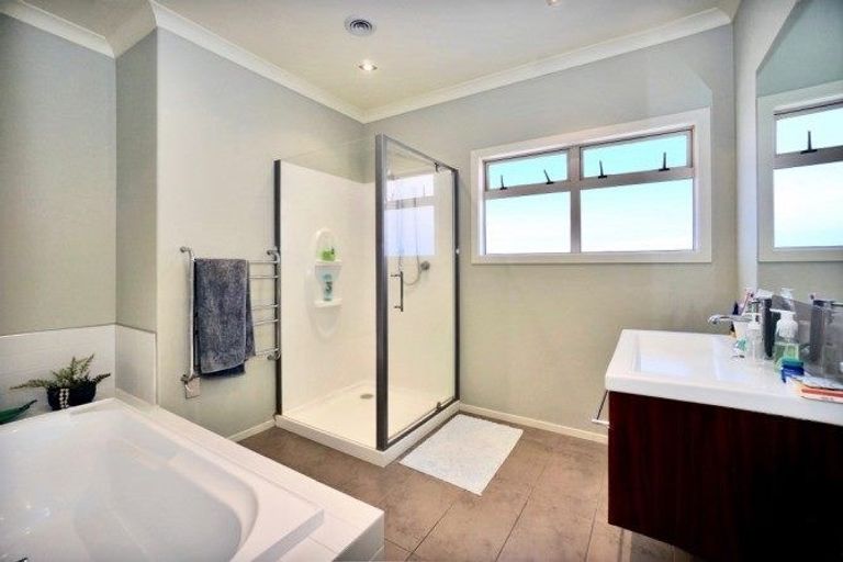 Photo of property in 86 Solomon Street, Brookfield, Tauranga, 3110