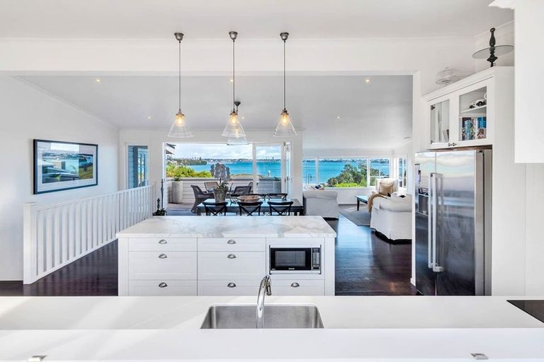 Photo of property in 2/14 Pine Ridge Terrace, Hauraki, Auckland, 0622