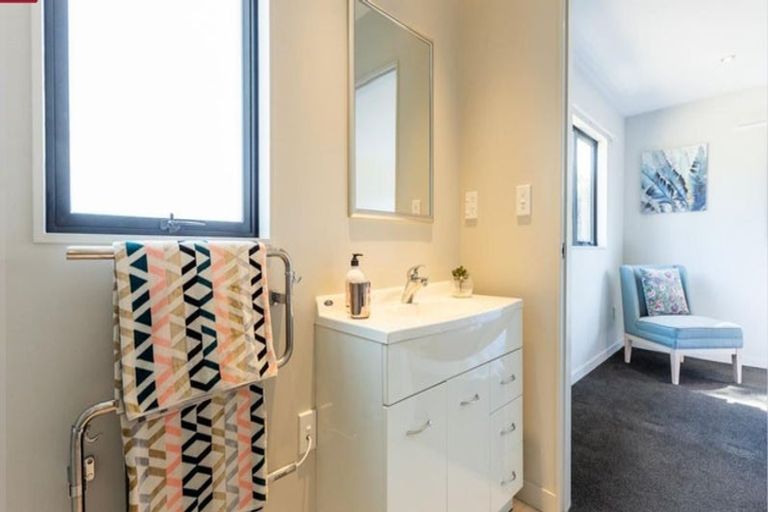 Photo of property in 23 Groves Road, Raumati Beach, Paraparaumu, 5032