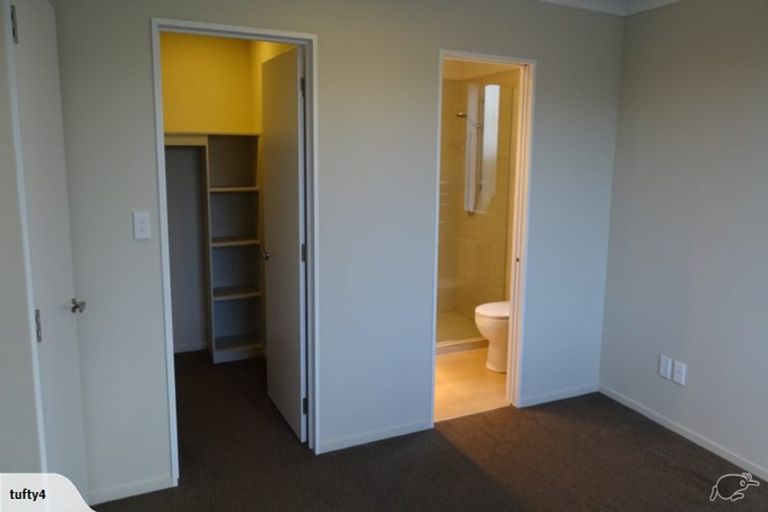 Photo of property in 28 Pounamu Place, Pegasus, 7612