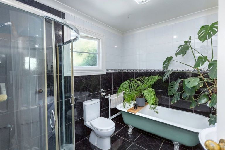 Photo of property in 62 Waite Street, Featherston, 5710