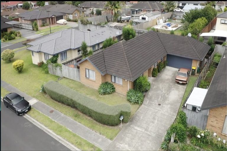Photo of property in 8 Matuhi Grove, Papatoetoe, Auckland, 2025
