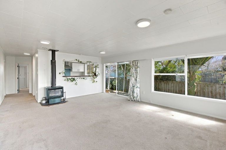 Photo of property in 19 Carey Street, Waitara, 4320