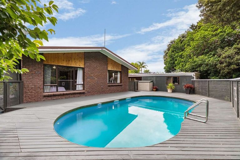 Photo of property in 21 Kotare Crescent, Maunu, Whangarei, 0110