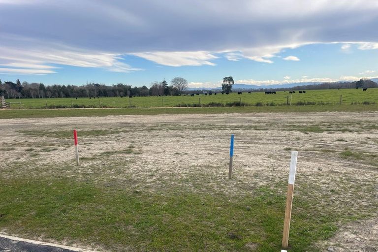 Photo of property in 13 Mehrtens Crescent, Woodend, 7691