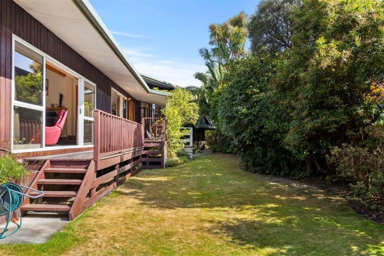 Photo of property in 10 Stormont Place, Avonhead, Christchurch, 8042