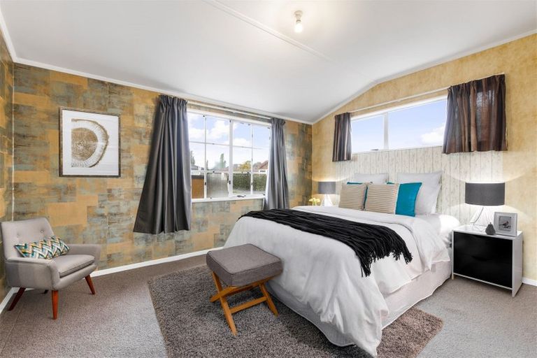 Photo of property in 1/25 Karepo Crescent, Ranui, Auckland, 0612