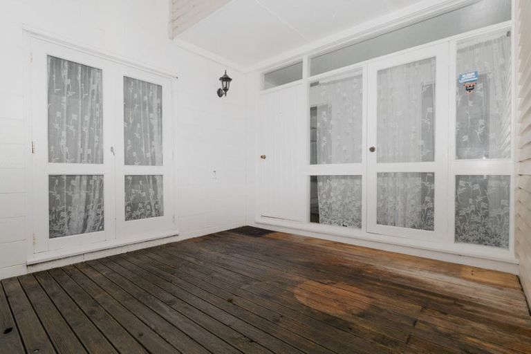 Photo of property in 256b Don Buck Road, Massey, Auckland, 0614