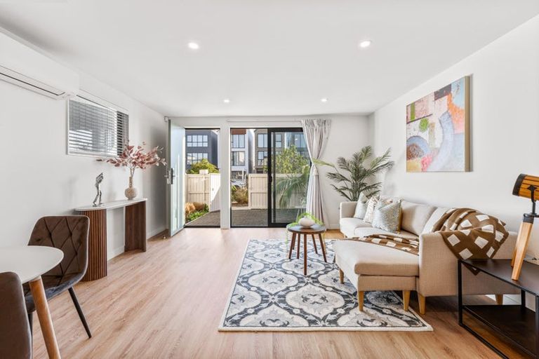 Photo of property in 117 Tarapuka Road, Westgate, Auckland, 0814