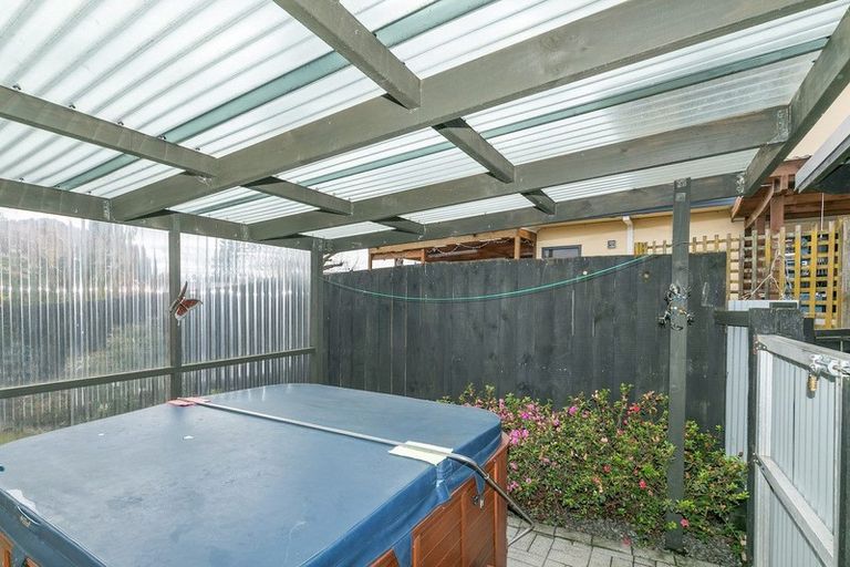 Photo of property in 64 Dixon Road, Glenview, Hamilton, 3206