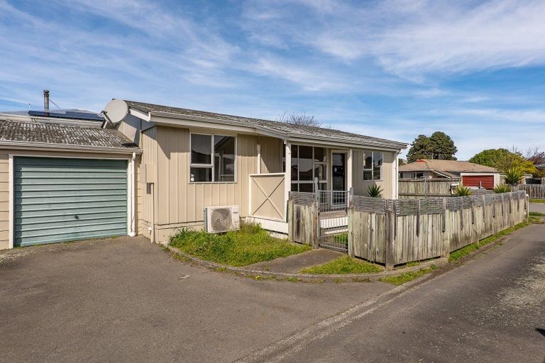 Photo of property in 59 Kuaka Crescent, Bromley, Christchurch, 8062