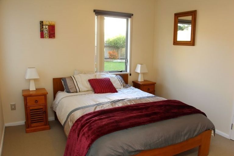 Photo of property in 40 Mahoney Drive, Albany, Auckland, 0632