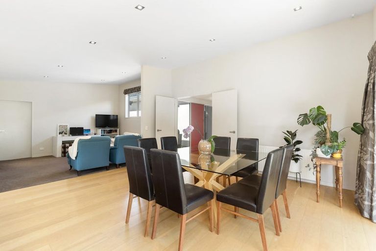 Photo of property in 47 Sylvan Street, Lake Hayes, Queenstown, 9304