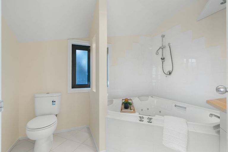 Photo of property in 117 Condell Avenue, Papanui, Christchurch, 8053