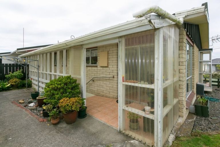 Photo of property in 3 Findlay Street, Moturoa, New Plymouth, 4310