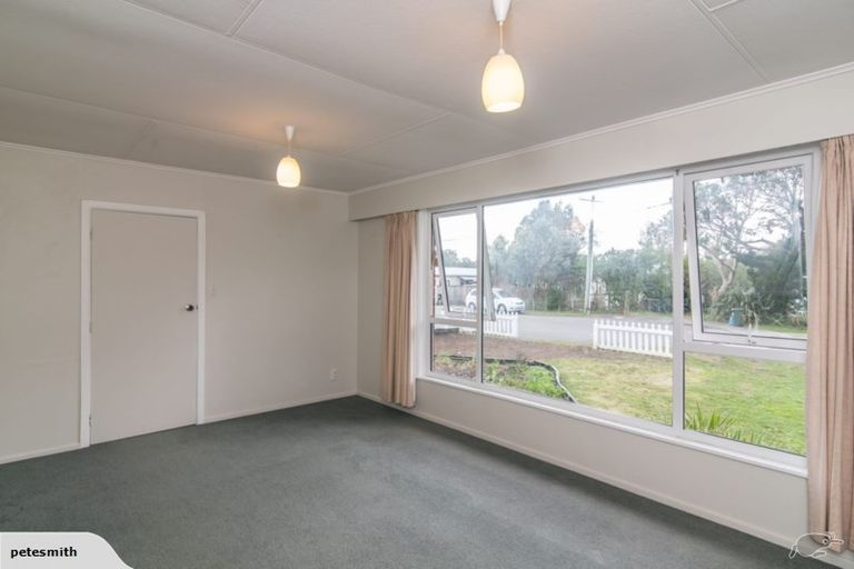 Photo of property in 24 Titoki Road, Raumati Beach, Paraparaumu, 5032