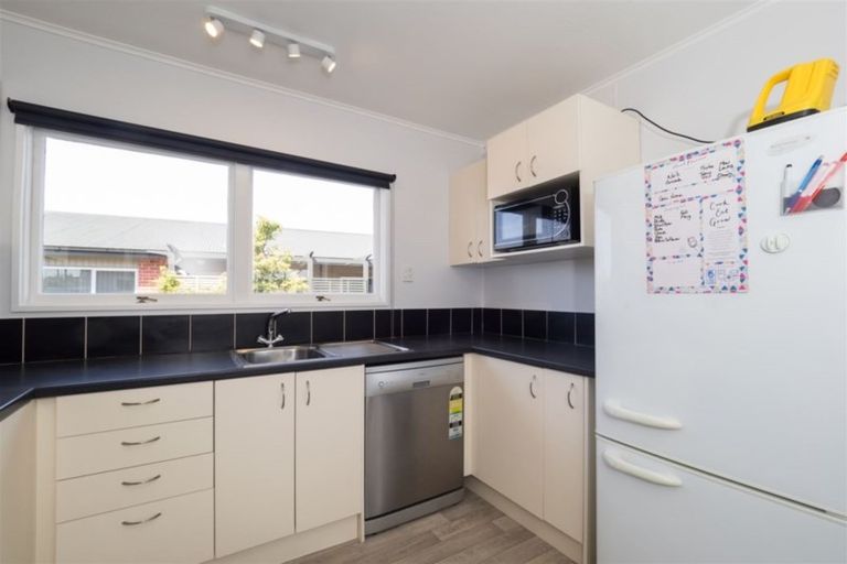 Photo of property in 44 Johnstone Street, Tinwald, Ashburton, 7700