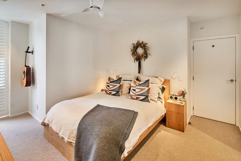Photo of property in Trinity Apartments, 806/19 College Street, Te Aro, Wellington, 6011