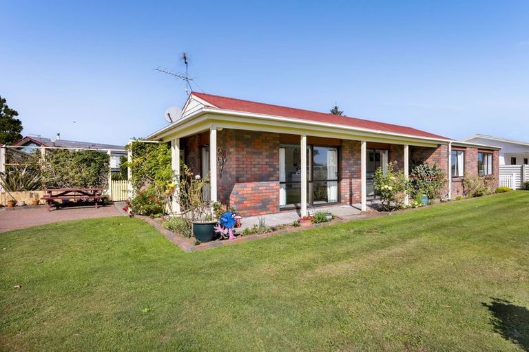 Photo of property in 21 Robson Street, Normanby, Hawera, 4614