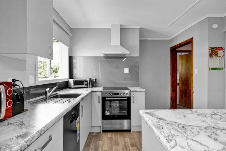 Photo of property in 35 Smith Street, Waverley, 4510