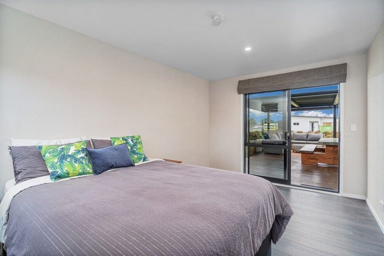 Photo of property in 5 Navigation Drive, Cooks Beach, Whitianga, 3591