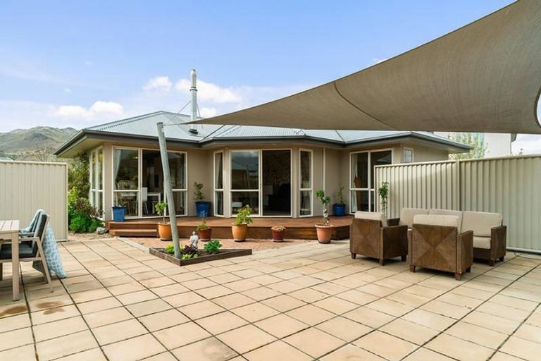 Photo of property in 7 Matthews Crescent, Cromwell, 9310